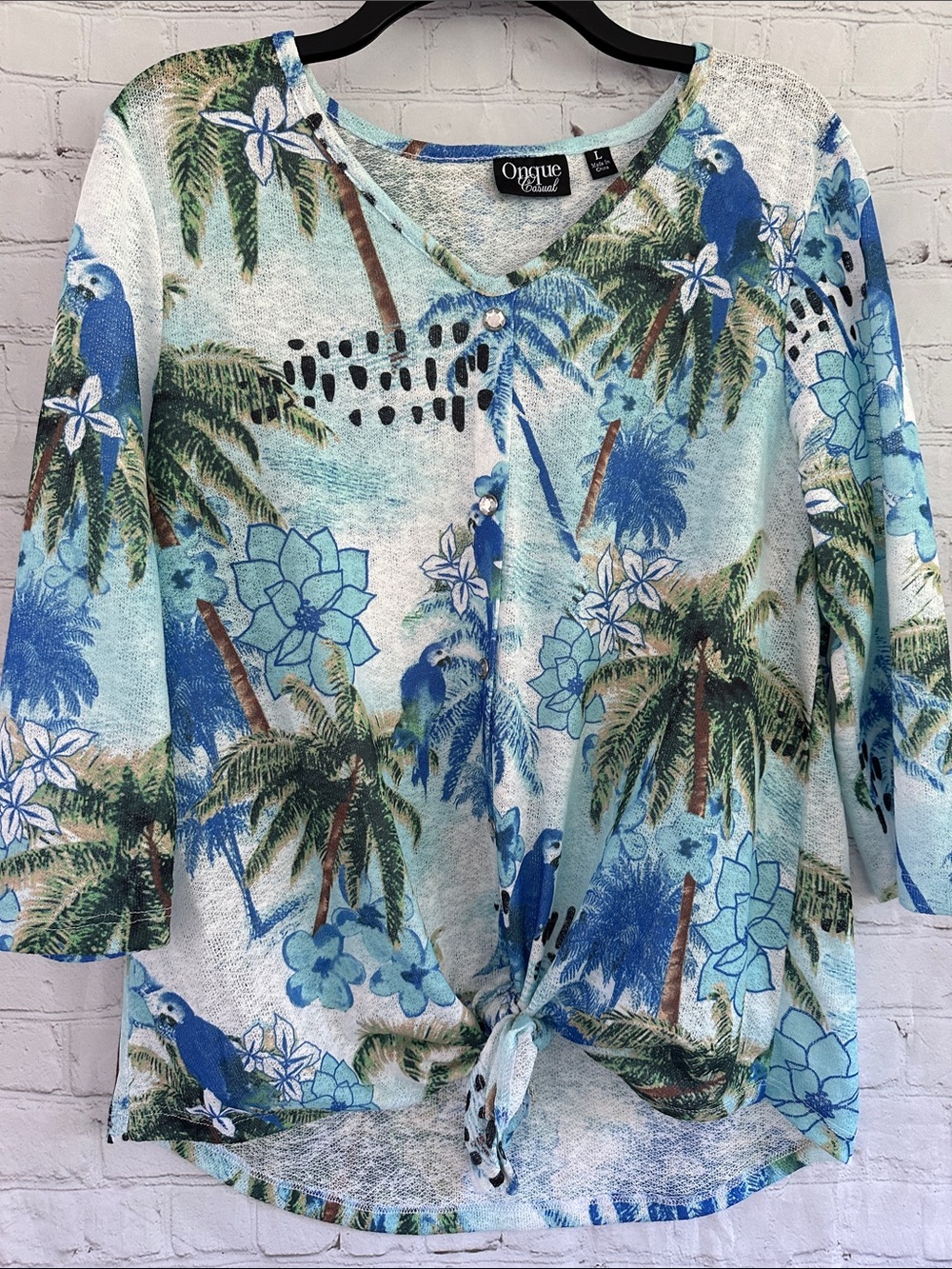 Onque Casual Tropical Blue Palm Tie-Hem Women's Top size L! New
